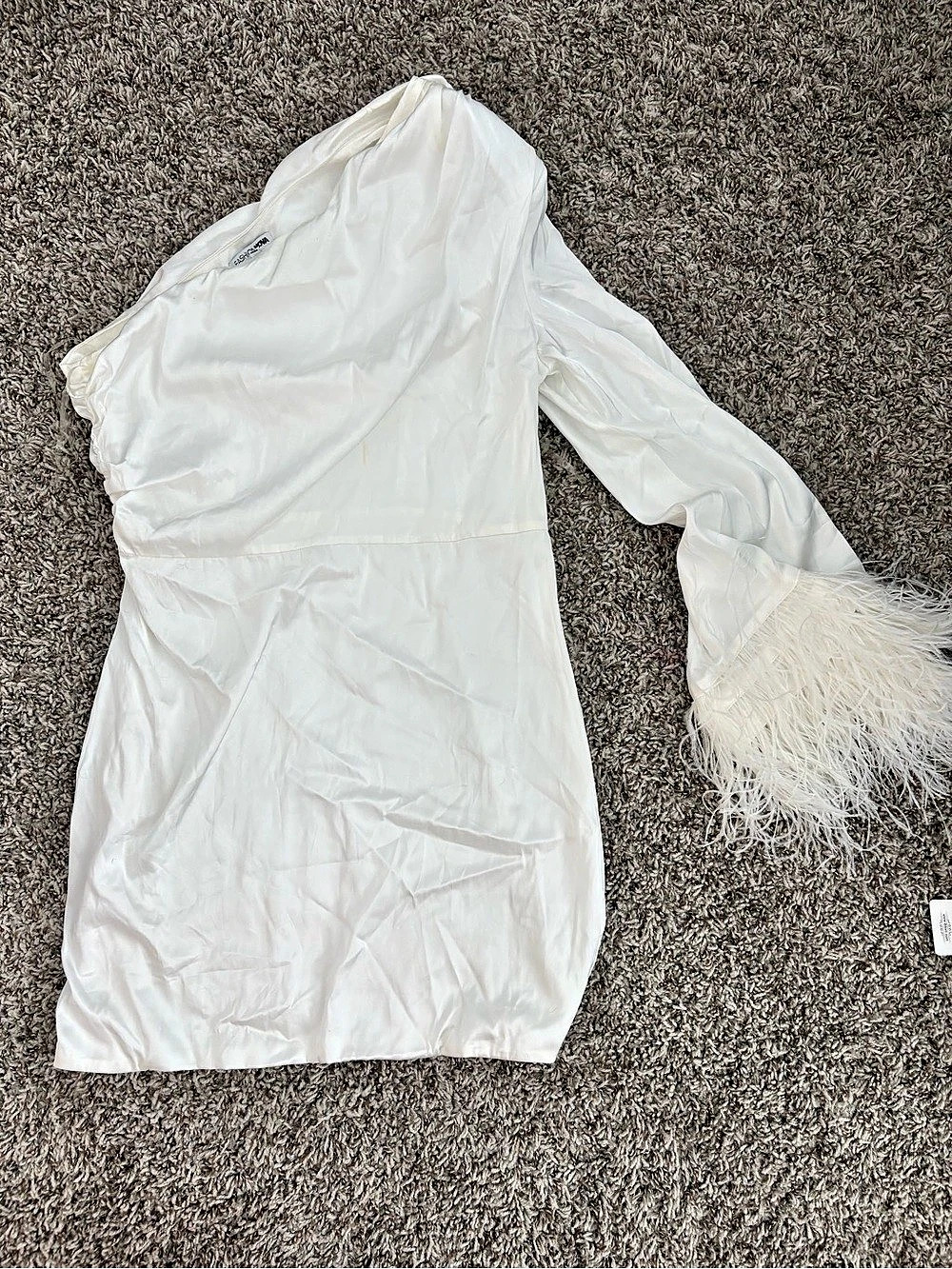 Fashion Nova One-Shoulder Feather Mini Dress White XL